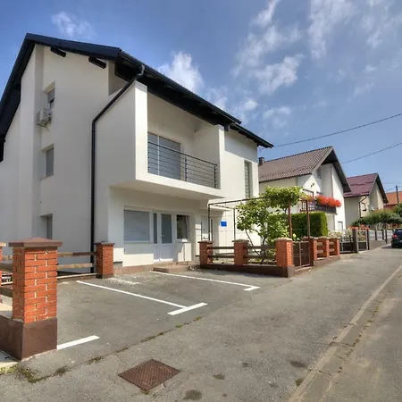 House Smolcic Apartment Otocac Exterior photo