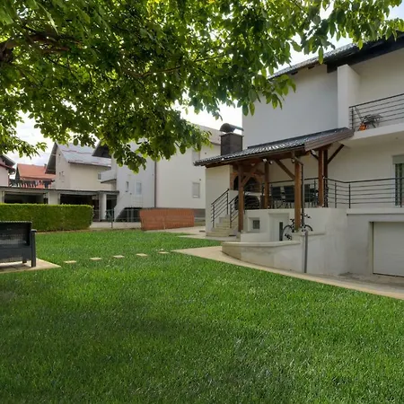 House Smolcic Apartment Otocac Exterior photo