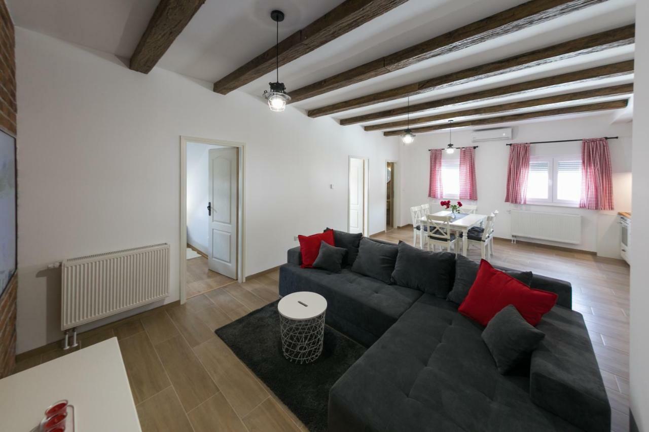 Apartment House Smolcic